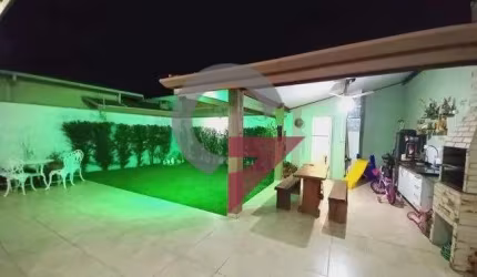 Casa com 2 quartos à venda no Terras de Benvira, Tremembé  por R$ 553.000