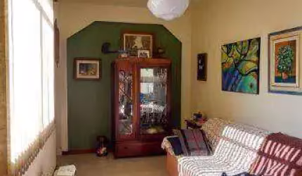 Apartamento 5 quartos, 3 banheiros, cozinha ampla e garagem. Ótima localização no Cruzeiro do Sul a 300m da av. Rio Branco