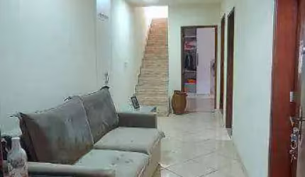 Apartamento 2 quartos com garagem individual, e terraço fechado com área de serviço. Oportunidade no bairro Grama.