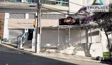 Loja com ampla área e planejados em localização privilegiada na rua principal do bairro Estrela sul. Muito espaço e visibilidade para o seu negócio!