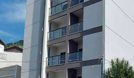 Studio duplex, suíte, varanda com pé direito duplo, 1 vaga. Localização privilegiada na rua Olegário Maciel no Paineiras.