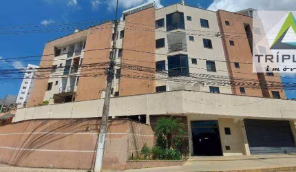 Apartamento garden 2 quartos com suíte, varandão frontal com vista livre, área externa, vaga livre. Localização privilegiada e próxima a tudo!