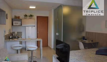 Studio com garagem. Totalmente mobiliado. Prédio com elevador e localização privilegiada ao lado do Independência Shopping e acesso fácil à UFJF.