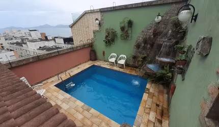 Cobertura Triplex  1 quadra da Praia com piscina e 4 vagas