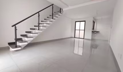 Sobrado em condomínio fechado Vila Curuçá