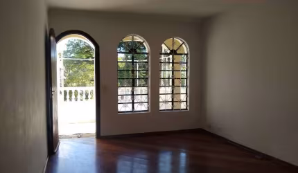 Sobrado para Venda e Locação, Bairro Jardim-Santo André/SP.