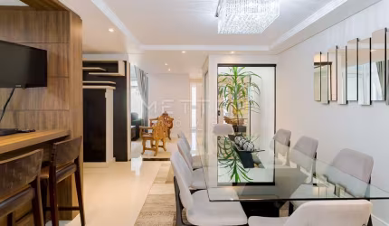 Casa com 4 quartos à venda na Rua Isaías Régis de Miranda, 3407, Hauer, Curitiba, 291 m2 por R$ 1.390.000