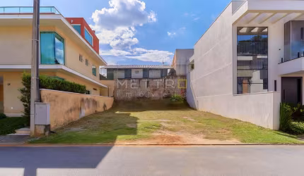Terreno em condomínio fechado à venda na Rua Theodoro Makiolka, 1720, Santa Cândida, Curitiba, 140 m2 por R$ 429.000