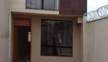 Casa com 2 quartos à venda no Novo Centro, Santa Luzia  por R$ 389.000