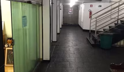 Sala comercial com 1 sala à venda na Savassi, Belo Horizonte  por R$ 124.000