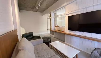 Cobertura duplex com 3 quartos, 1 suíte, toda reformada, piscina e churrasqueira, 1 vaga