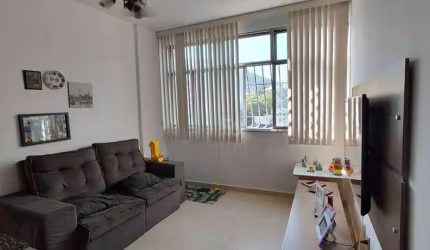 Apartamento de 2 quartos, na Alameda, amplo, próximo à Ponte.