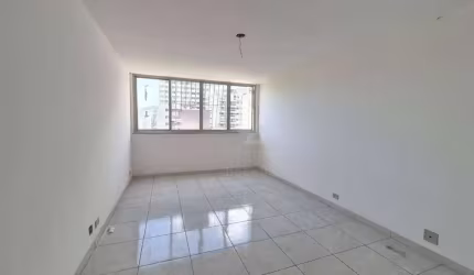 Apartamento 3 quartos, 1 suíte, muito amplo, sol manhã, vista livre para o Campo São Bento, 1 vaga.