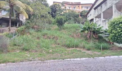Terreno no melhor condomínio da região, topografia em aclive suave, 431 m².