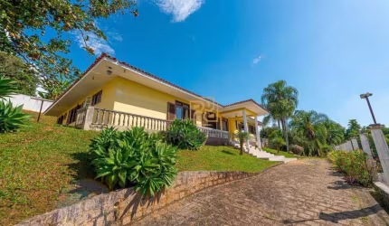 Casa à venda, 628 m² por R$ 2.950.000,00 - Aristocrata - São José dos Pinhais/PR