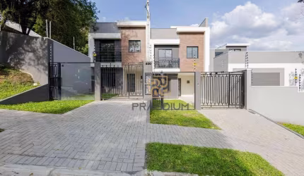 Sobrado com 3 dormitórios à venda, 96 m² por R$ 629.000,00 - Barreirinha - Curitiba/PR