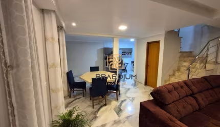 Sobrado com 3 dormitórios à venda, 140 m² por R$ 590.000,00 - Sítio Cercado - Curitiba/PR