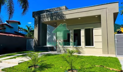 Casa Nova 4 Dormitórios com Piscina em Condomínio Fechado Mar Verde