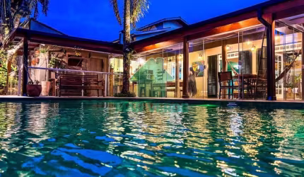 Casa Espetacular - Locação Temporada em Condomínio Fechado a 200m da Praia Mococa