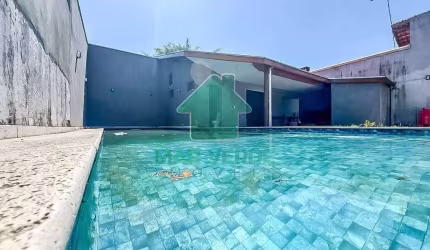 Oportunidade Única: Lote com Edícula e Piscina no Condomínio Mar Verde I - Caraguatatuba