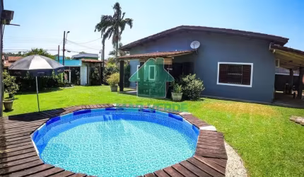 Amplo Imovel com Casa Principal e Edicula no Massaguaçu