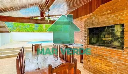 Belissima Casa com 3 Dom no Mar Verde