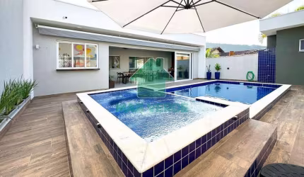 Casa Moderna com Piscina e Design Exclusivo no Condomínio Mar Verde – Caraguatatuba/SP