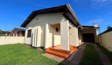 Casa com 3 dormitórios para alugar, 130 m² por R$ 2.385,00/mês - Bela Vista - Estância Velha/RS