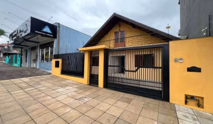 Casa com 3 dormitórios para alugar, 220 m² por R$ 5.500,00/mês - Rincão dos Ilhéus - Estância Velha/RS