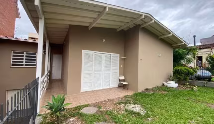 Casa com 5 dormitórios para alugar, 220 m² por R$ 4.970,00/mês - Ideal - Novo Hamburgo/RS