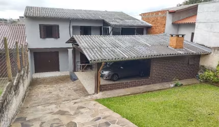 Casa com 3 dormitórios à venda, 200 m² por R$ 480.000,00 - Petrópolis - Novo Hamburgo/RS