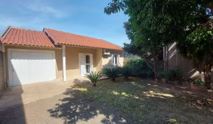Casa com 2 dormitórios à venda, 100 m² por R$ 380.000,00 - Canudos - Novo Hamburgo/RS