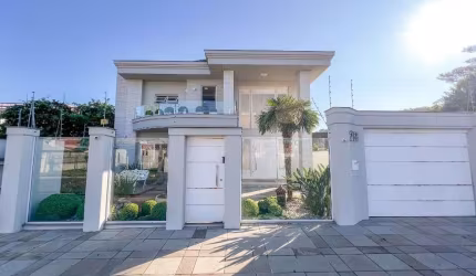 Casa com 4 dormitórios à venda, 349 m² por R$ 1.700.000,00 - Centro - Estância Velha/RS