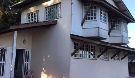 Alugue Casa em Condomínio na Chacara  Santo Expedito, Proximo a Av.Paralela: Conforto e Segurança em Salvador-Ba.