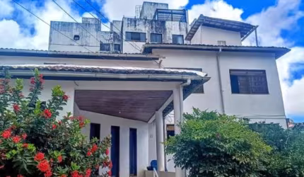 Oportunidade Única: Casa em Pernambués, Salvador!