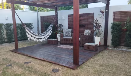 Locação casa mobiliada em condomínio Guaribas