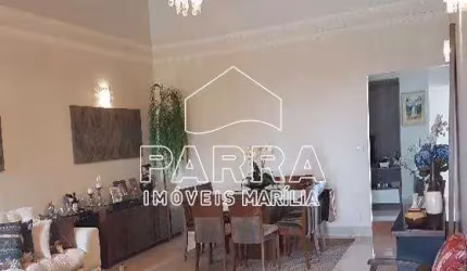 VENDE-SE RESIDÊNCIA NO COND. GARDEN PARK - MARILIA/SP