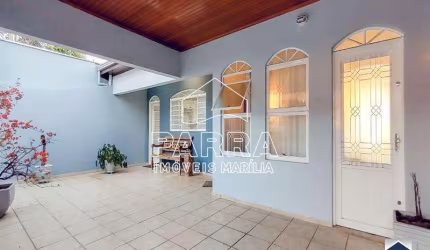 VENDE-SE RESIDÊNCIA NO JARDIM ALVORADA (MARILIA) - MARILIA/SP