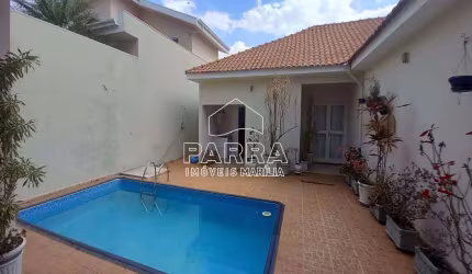 VENDE-SE RESIDÊNCIA NO SEN.SALGADO FILHO - MARILIA/SP