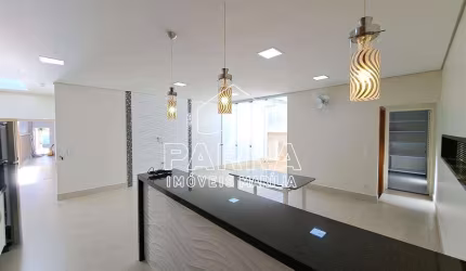 VENDE-SE RESIDÊNCIA NO PARQUE DAS ESMERALDAS - MARILIA/SP