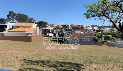 VENDE-SE TERRENO NO COND. GARDEN PARK - MARILIA/SP