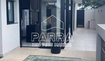 VENDE-SE RESIDÊNCIA NO COND. VILLAGE DAMHA - MARILIA/SP