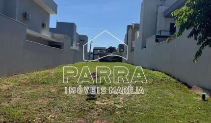 VENDE-SE TERRENO NO COND. VILLA FLORA  II - MARILIA/SP