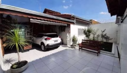 LINDA CASA EM VÁRZEA PAULISTA