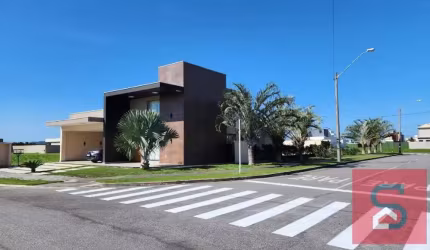 Casa de Alto Padrão no Condomínio Terras Alphaville