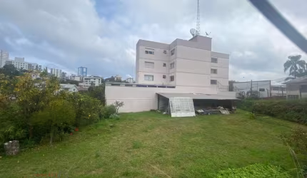 Terreno à venda na Rua Campo dos Bugres, 188, Pio X, Caxias do Sul por R$ 1.960.000
