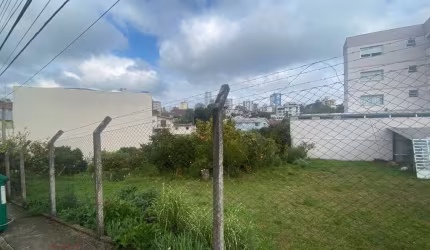 Terreno à venda na Rua Maximiliano Meletti, Pio X, Caxias do Sul por R$ 490.000
