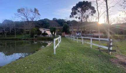 Chácara / sítio com 2 quartos à venda na Linha Cacador, 01, Zona Rural, Farroupilha por R$ 1.800.000