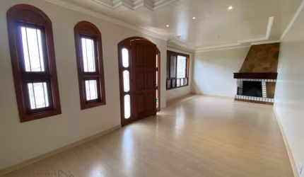 Casa com 3 quartos à venda na Luiz Ornaghi, 323, São Luiz, Farroupilha por R$ 990.000
