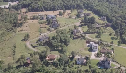 Terreno em condomínio fechado à venda na Estrada Municipal Vereador Vicente Menezes, 1481, Nossa Senhora da Saúde, Caxias do Sul por R$ 890.000